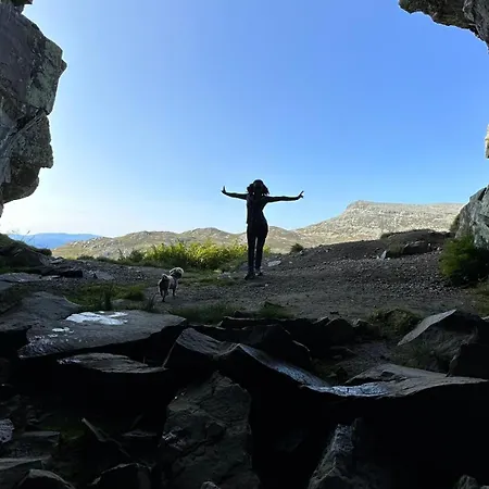 Hytta Pa Fikstjonn Med Panoramautsikt Hébergement de vacances