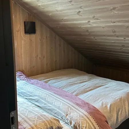 Hébergement de vacances Hytta Pa Fikstjonn Med Panoramautsikt
